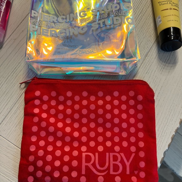 Jewelry & /beauty product bundle - Picture 9 of 10